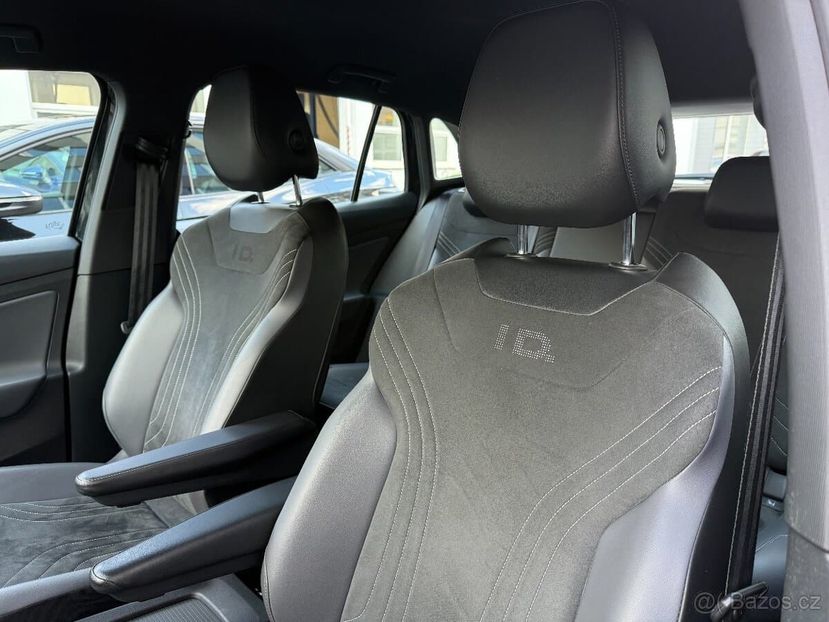 2022 Volkswagen ID.4 - 9