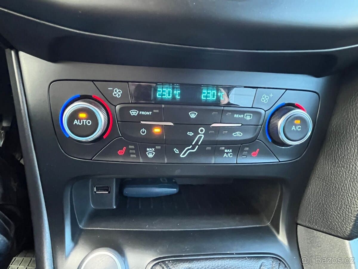 2017 Ford FOCUS - 9