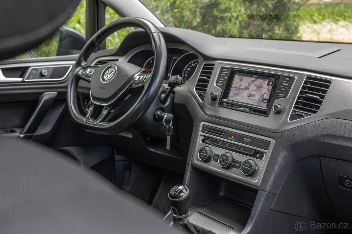 2014 Volkswagen GOLF - 9