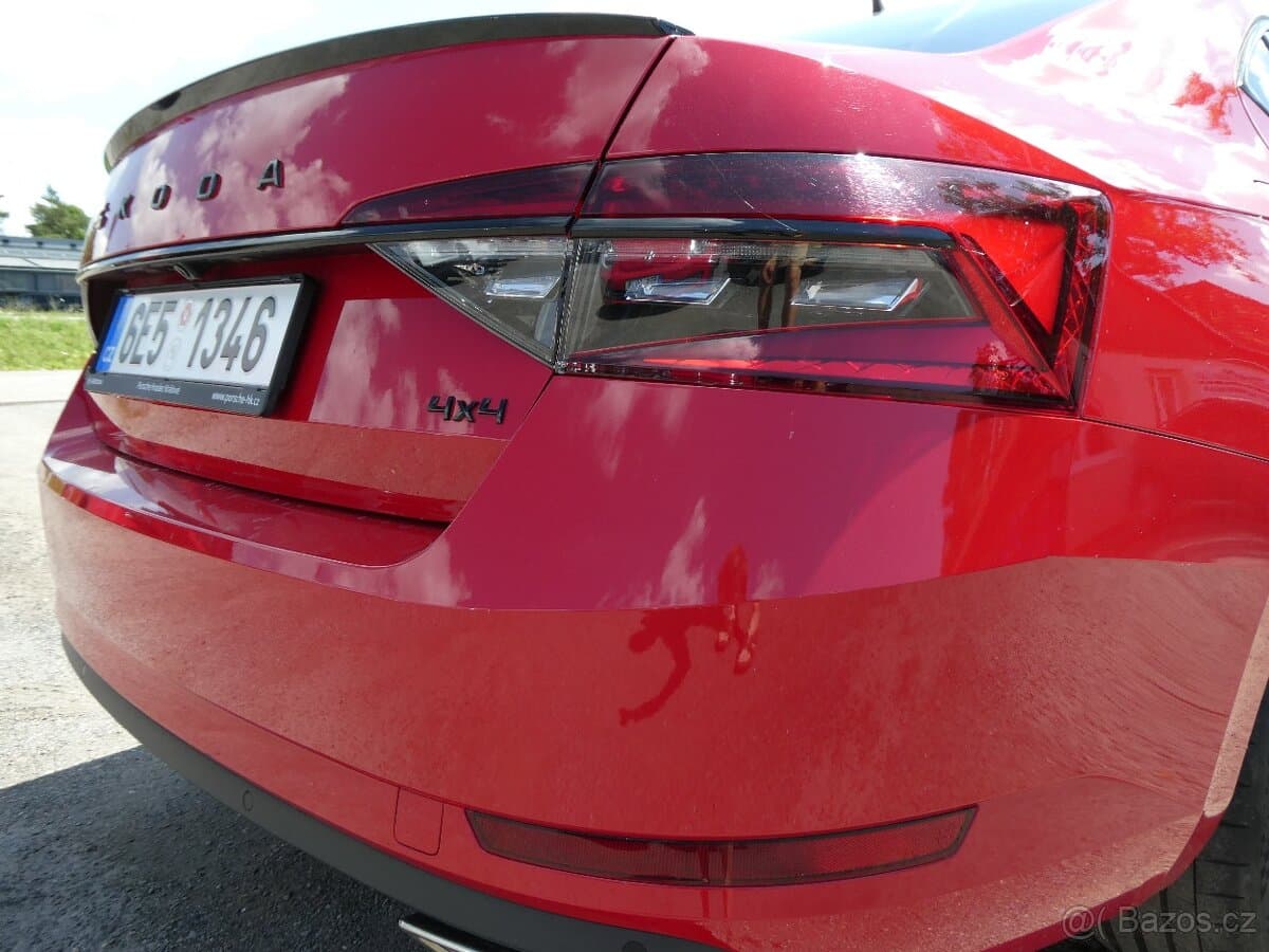 2020 Škoda SUPERB - 9