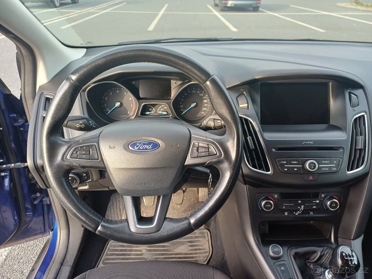 2017 Ford FOCUS - 9