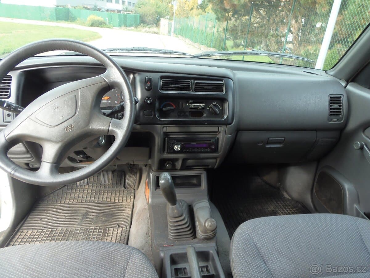 2003 Mitsubishi L200 - 9