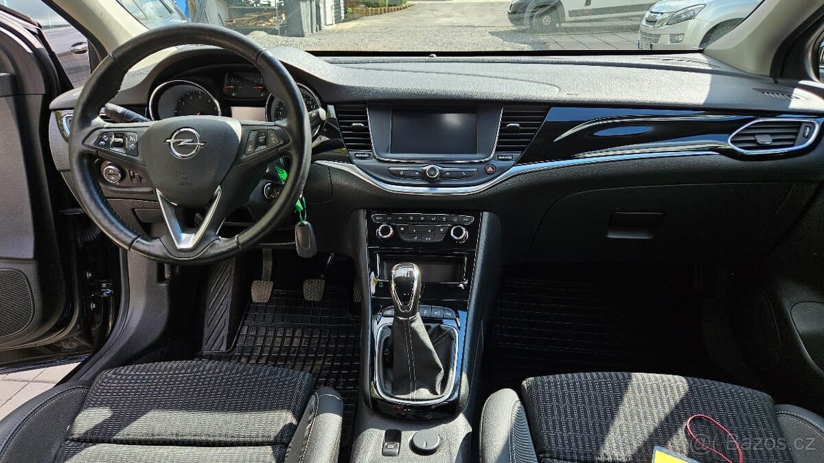 2021 Opel ASTRA - 9