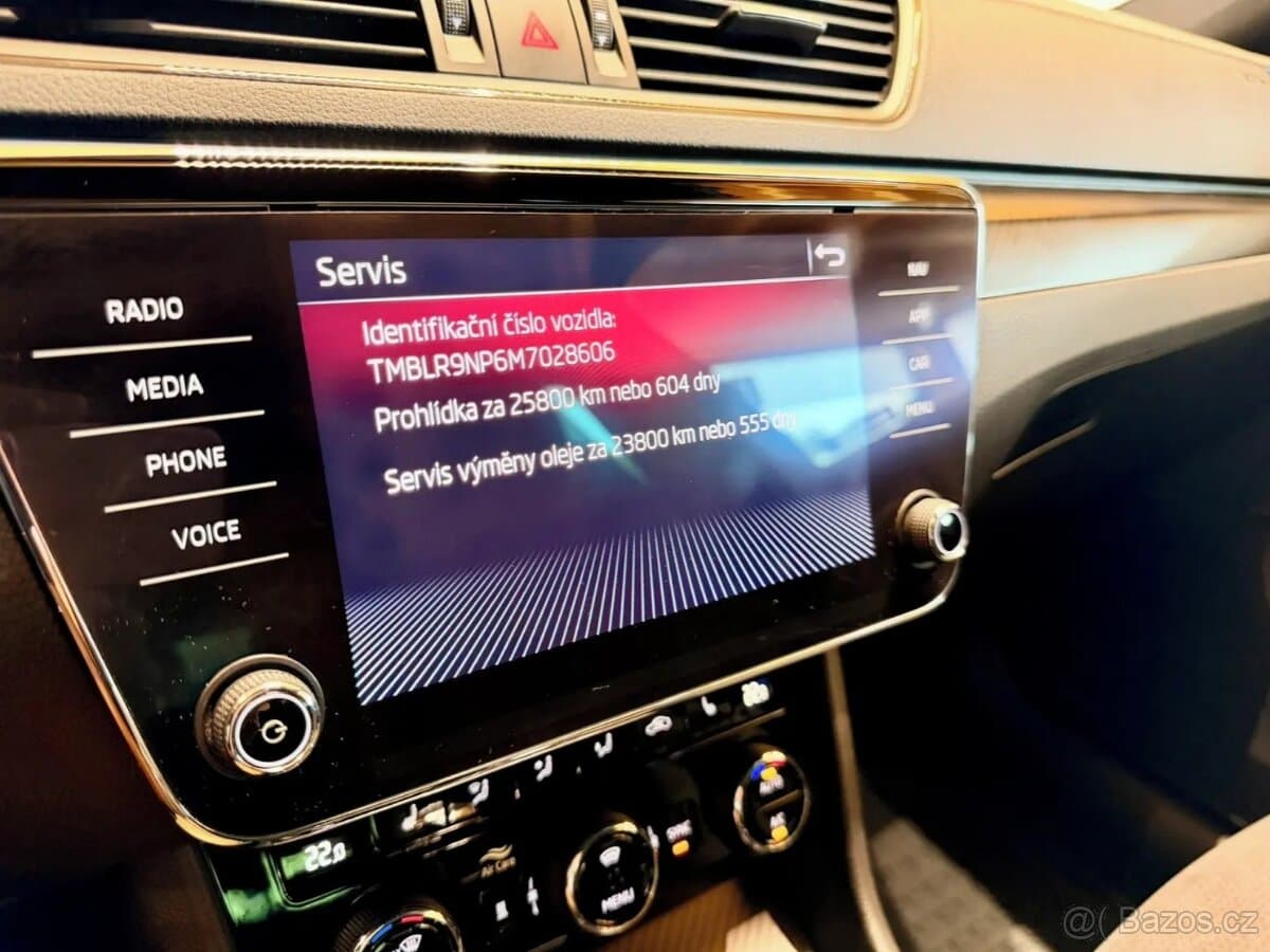 2020 Škoda SUPERB - 9