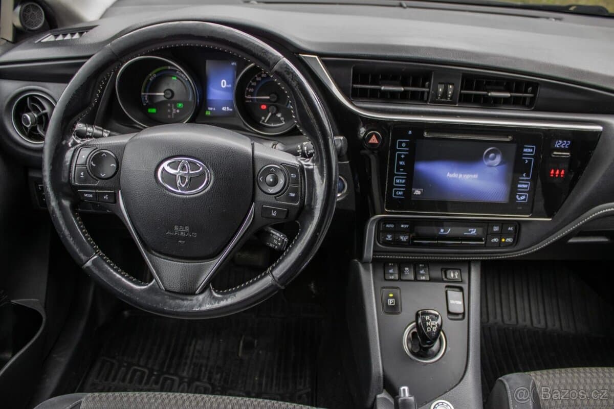 2018 Toyota AURIS - 9