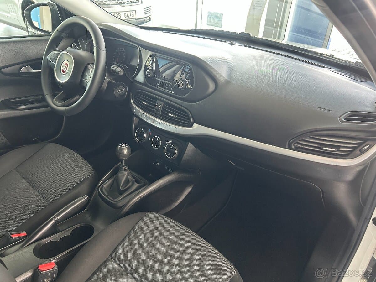 2019 Fiat TIPO - 9