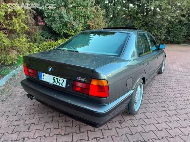 1989 BMW M5 - 9