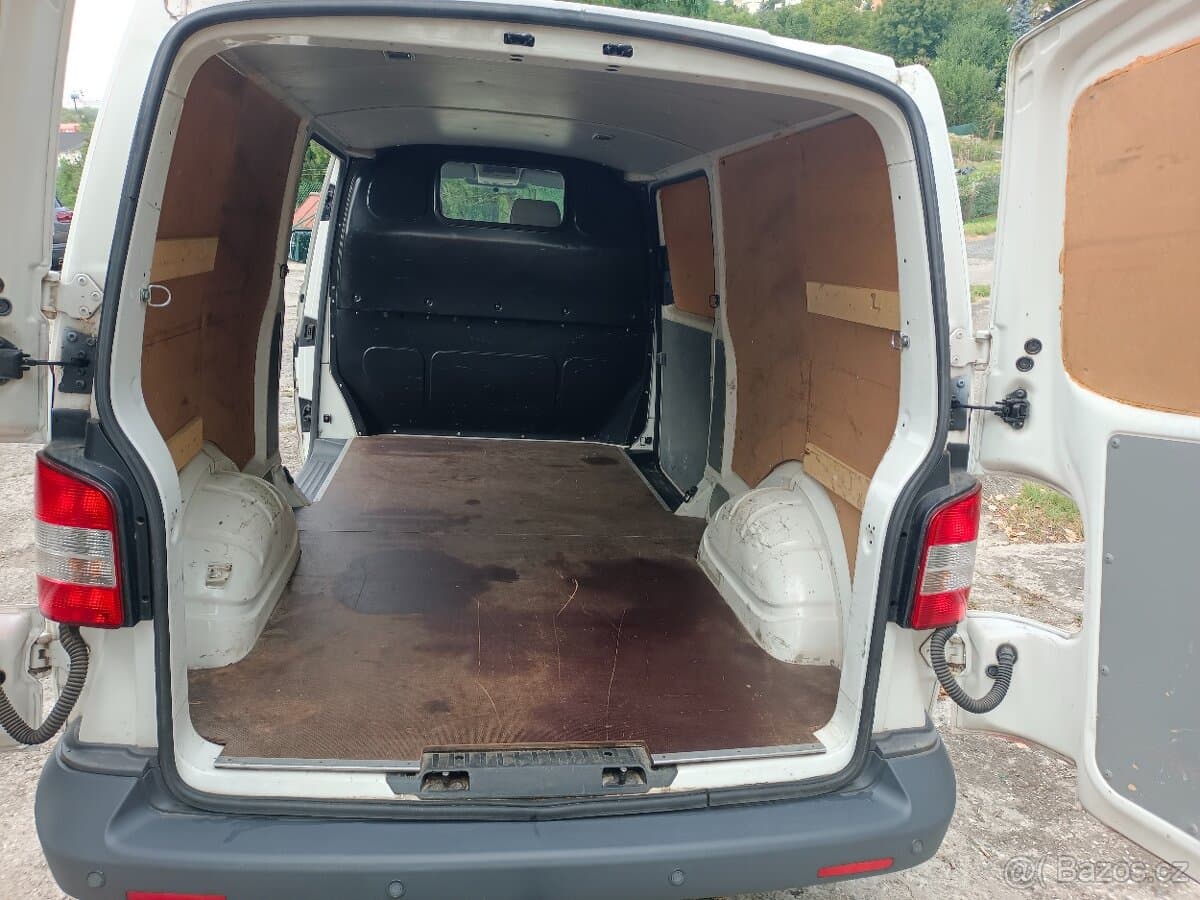2011 Volkswagen TRANSPORTER - 9