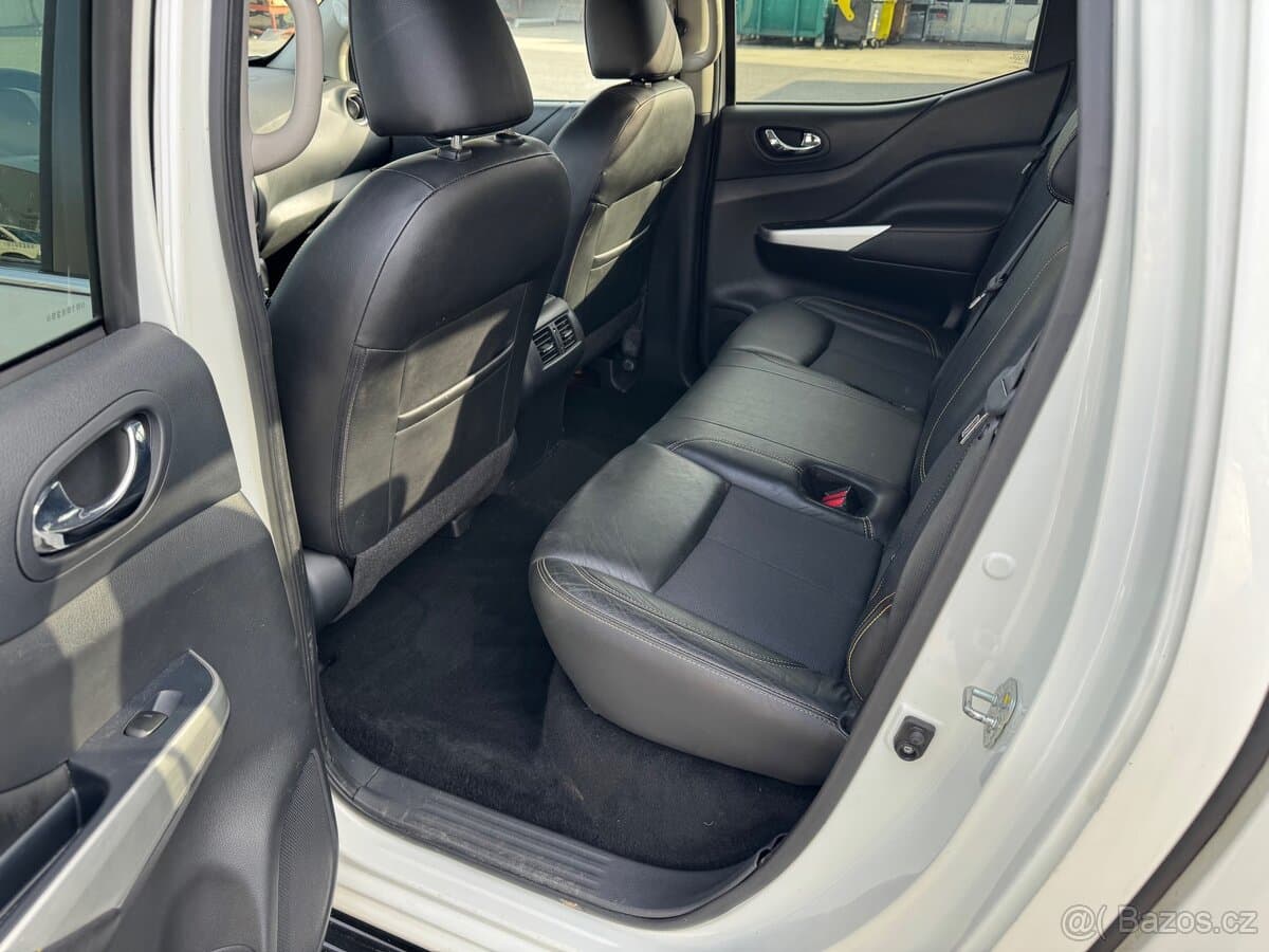2018 Nissan NAVARA - 9
