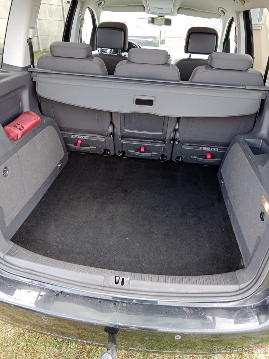 Volkswagen TOURAN - 9