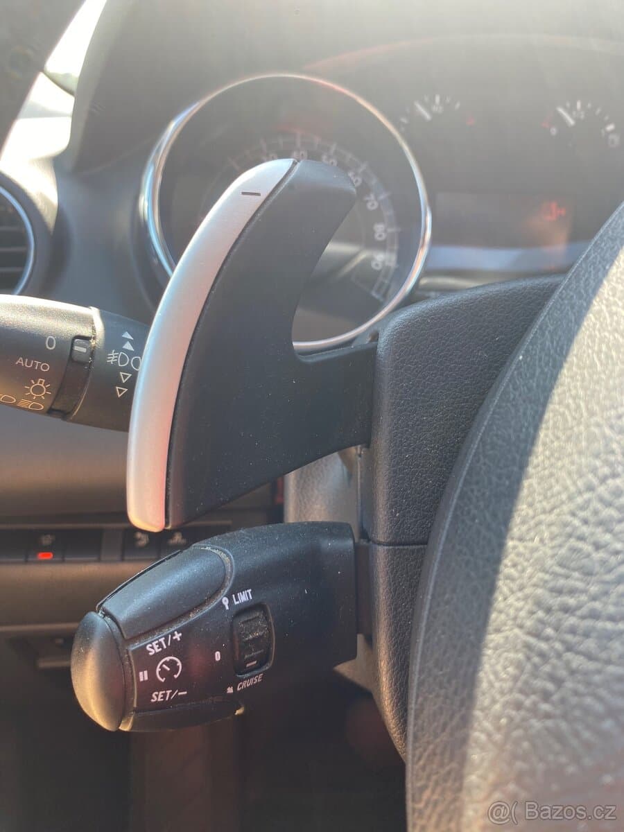2012 Peugeot 3008 - 9