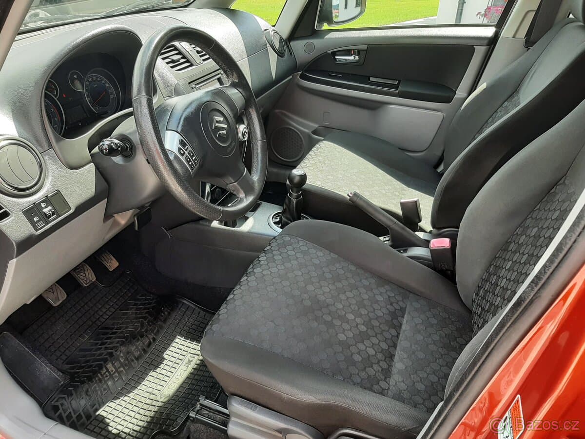 2012 Suzuki SX4 - 9