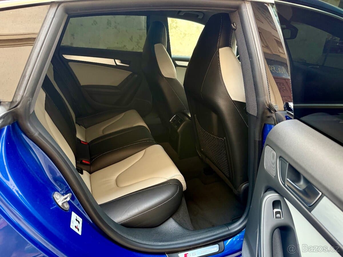 2012 Audi S5 - 9
