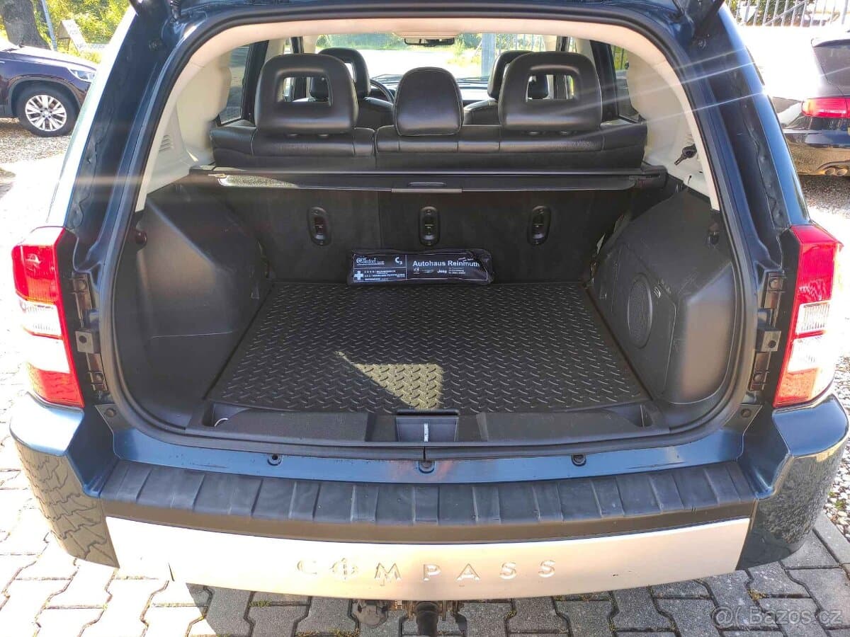 2008 Jeep COMPASS - 9