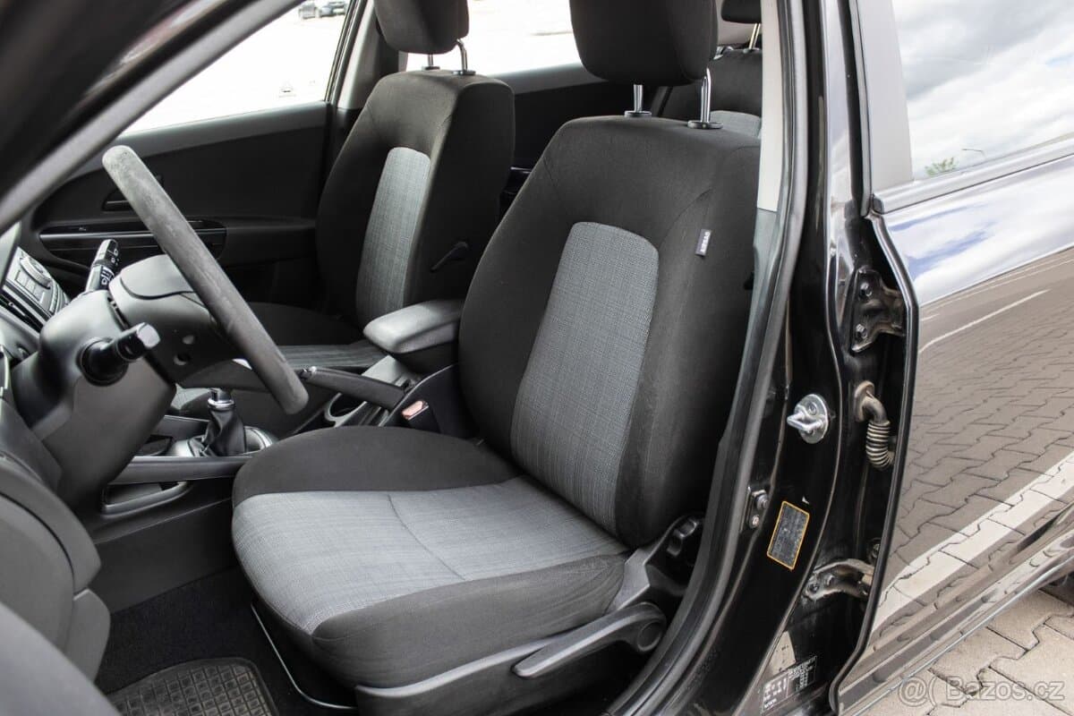 2011 Kia PROCEED - 9