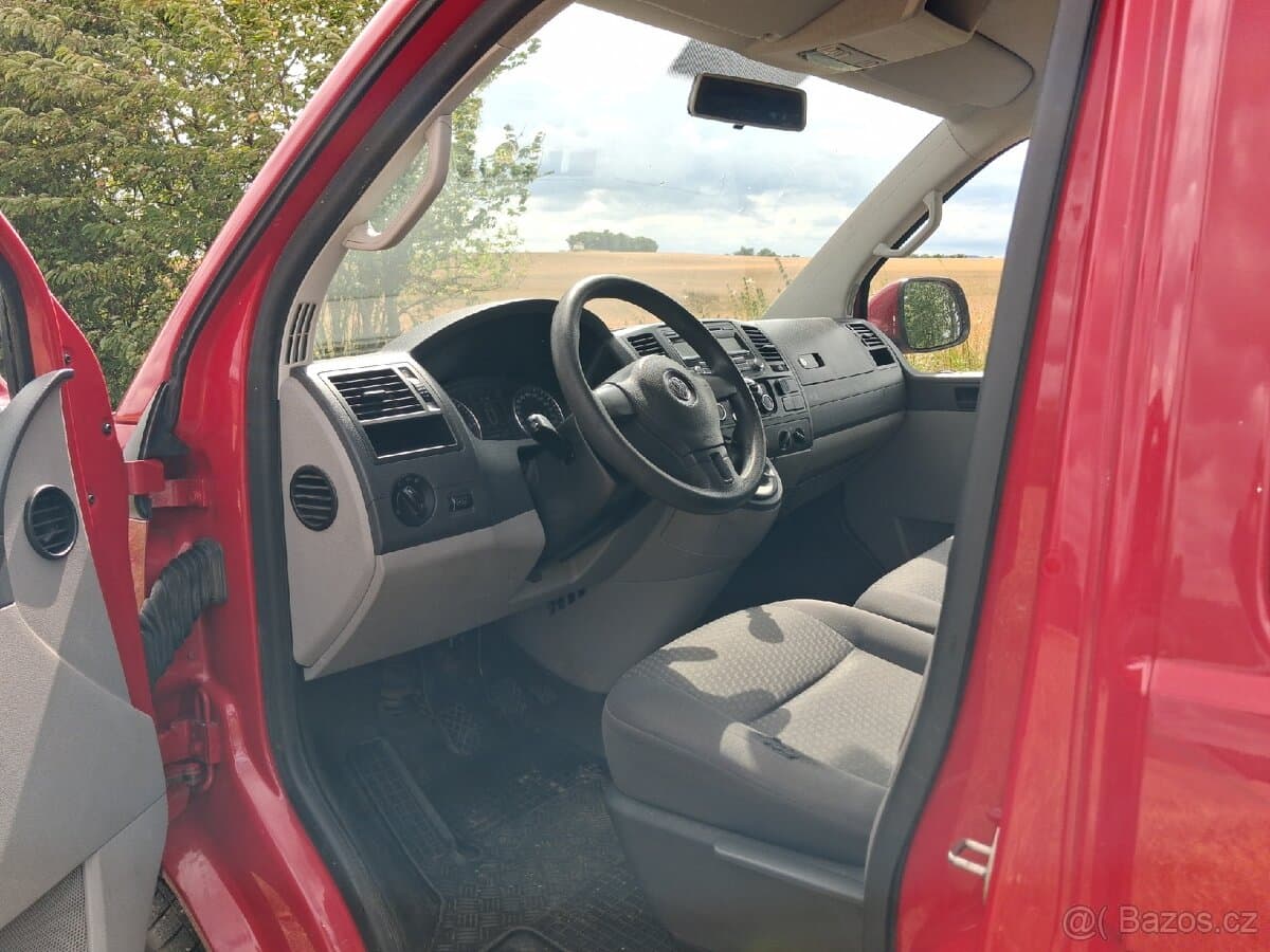 2010 Volkswagen TRANSPORTER - 9