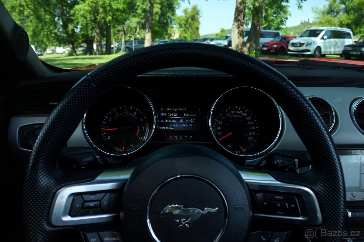 2016 Ford MUSTANG - 9