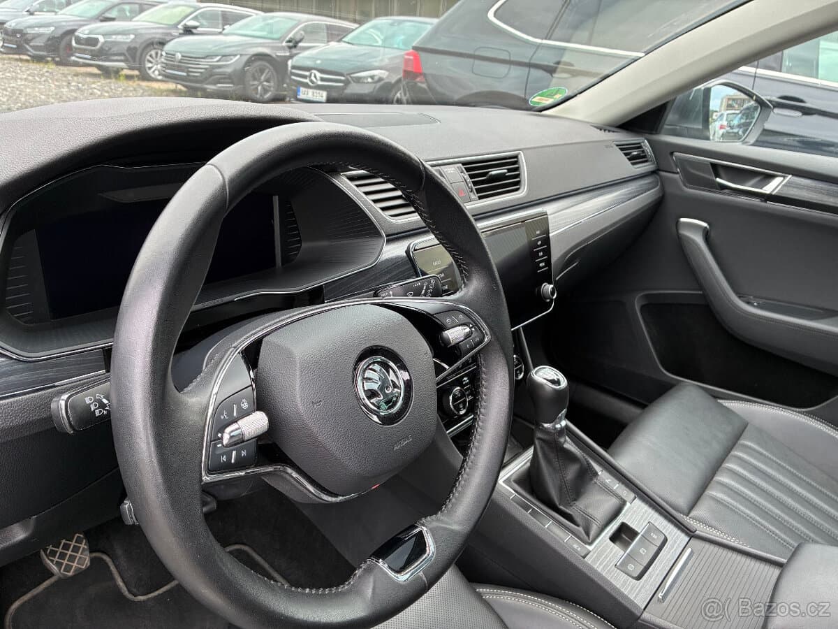 2023 Škoda SUPERB - 9