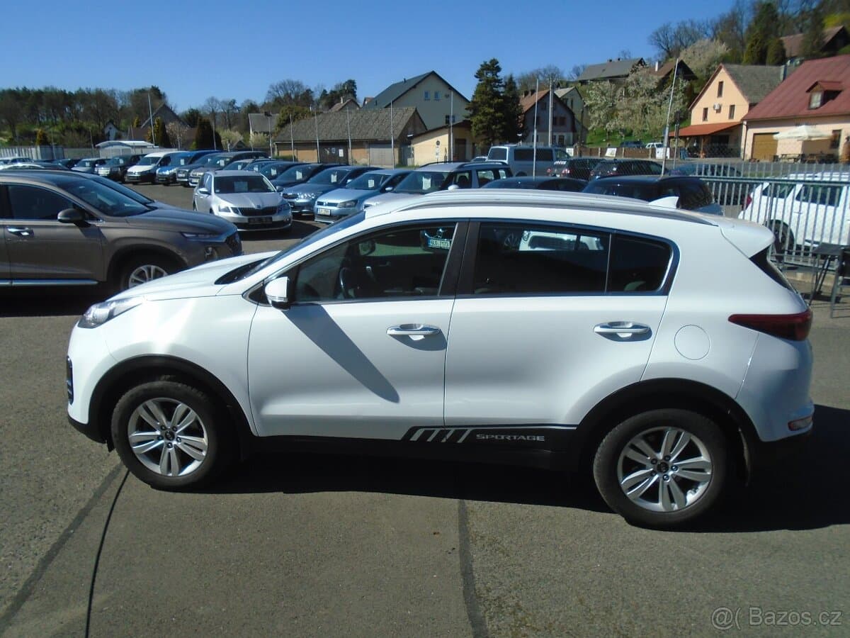 2017 Kia SPORTAGE - 9