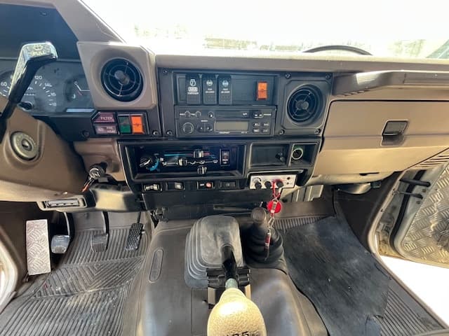 1999 Toyota LAND CRUISER - 9