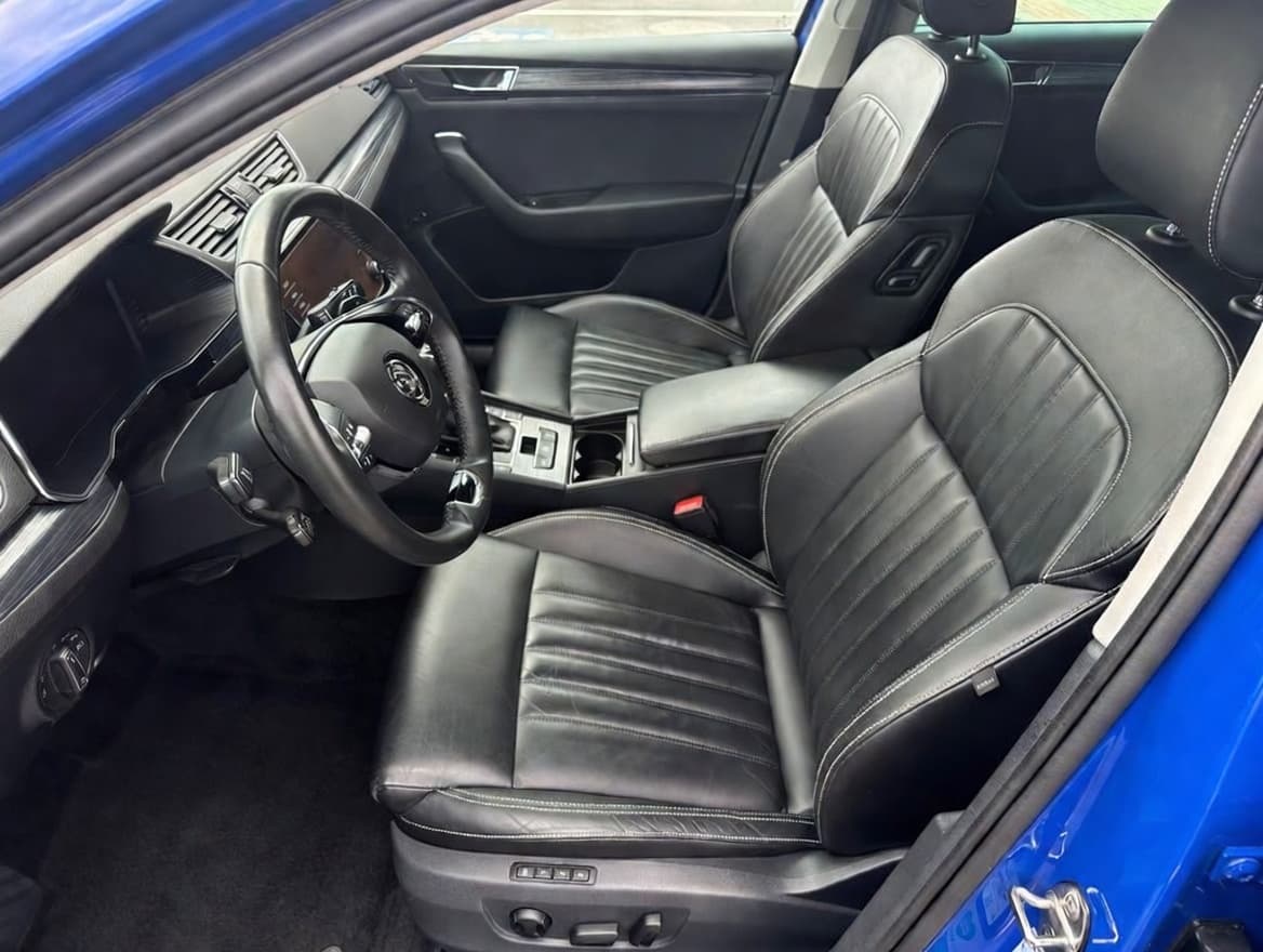 2020 Škoda SUPERB - 9