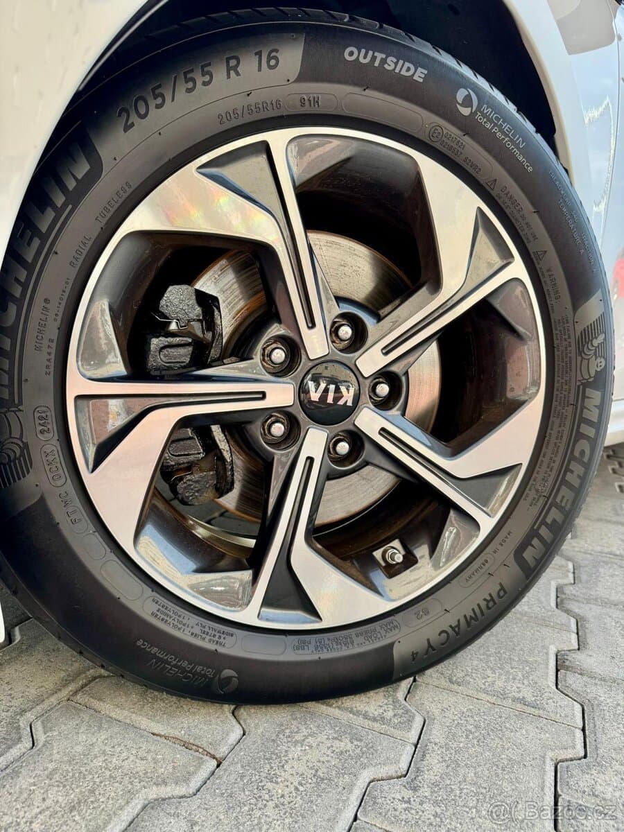 2017 Kia PROCEED - 9