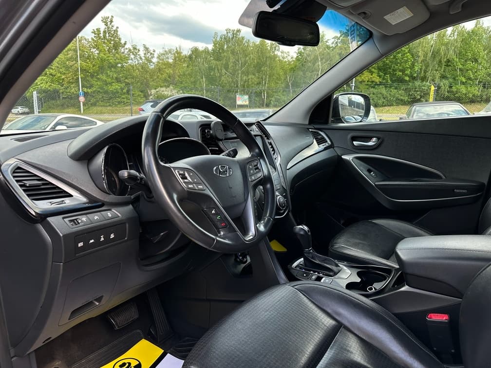 2013 Hyundai SANTA FE - 9