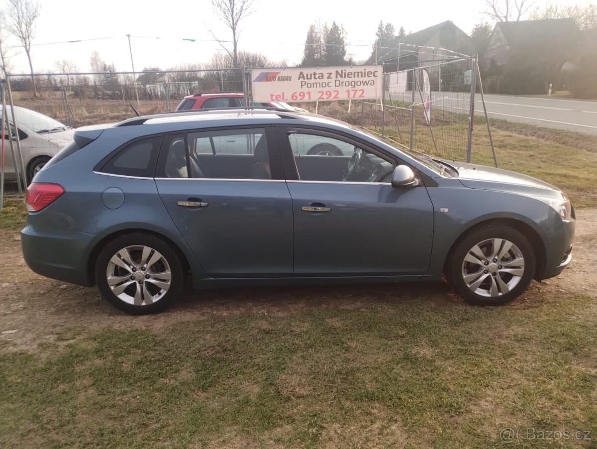 2014 Chevrolet CRUZE - 9