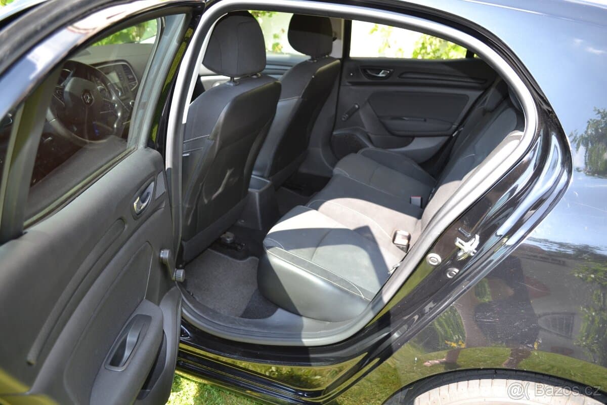 2016 Renault MEGANE - 9