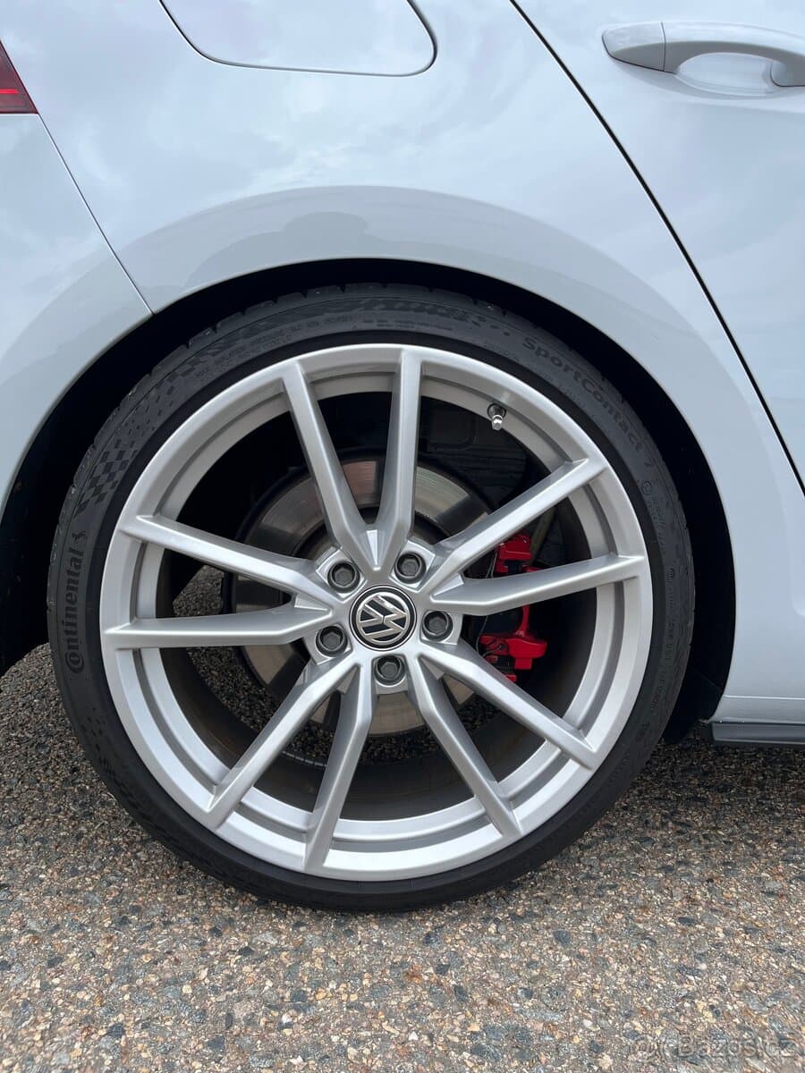 2018 Volkswagen GOLF - 9