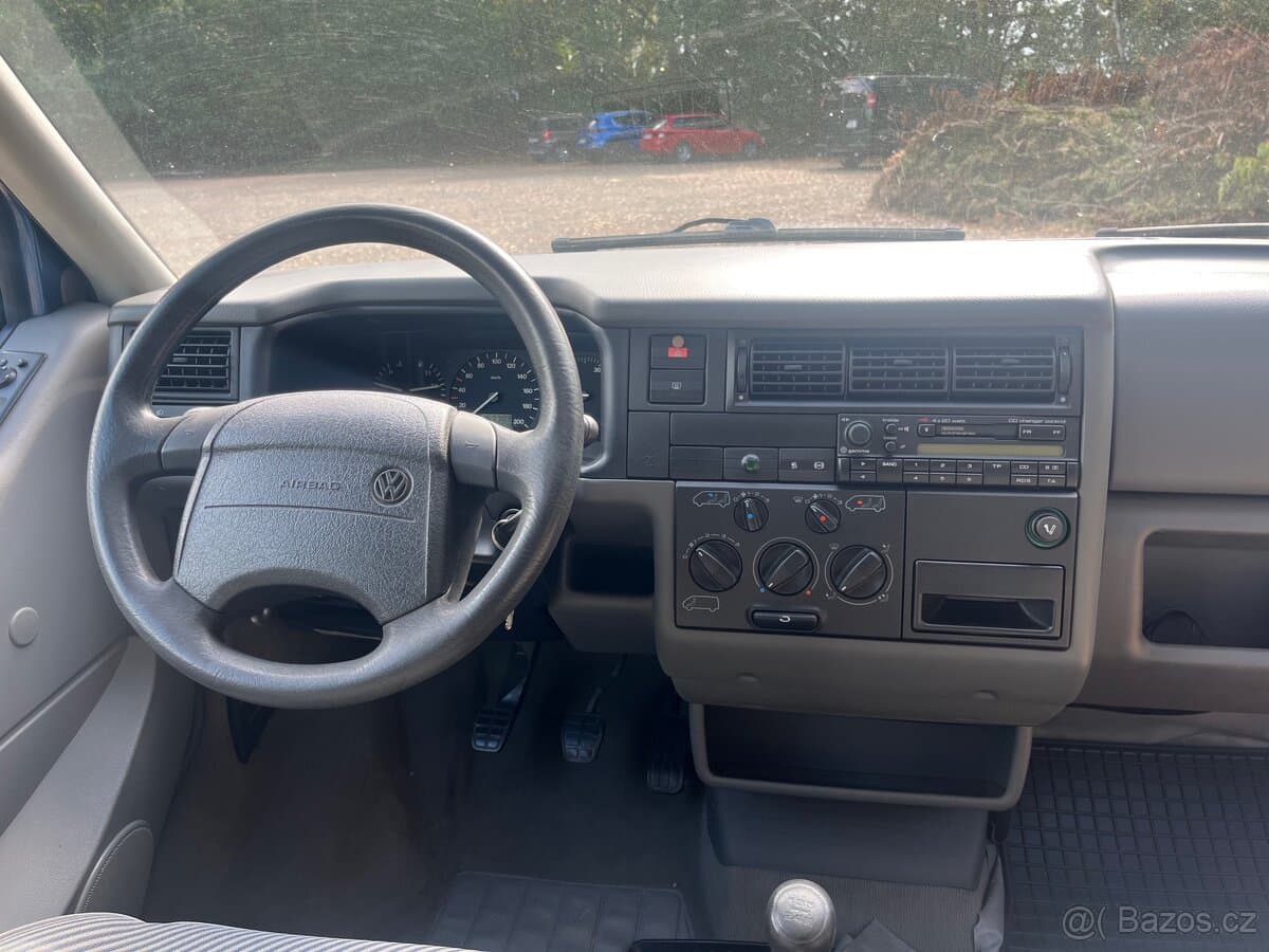 1997 Volkswagen MULTIVAN - 9