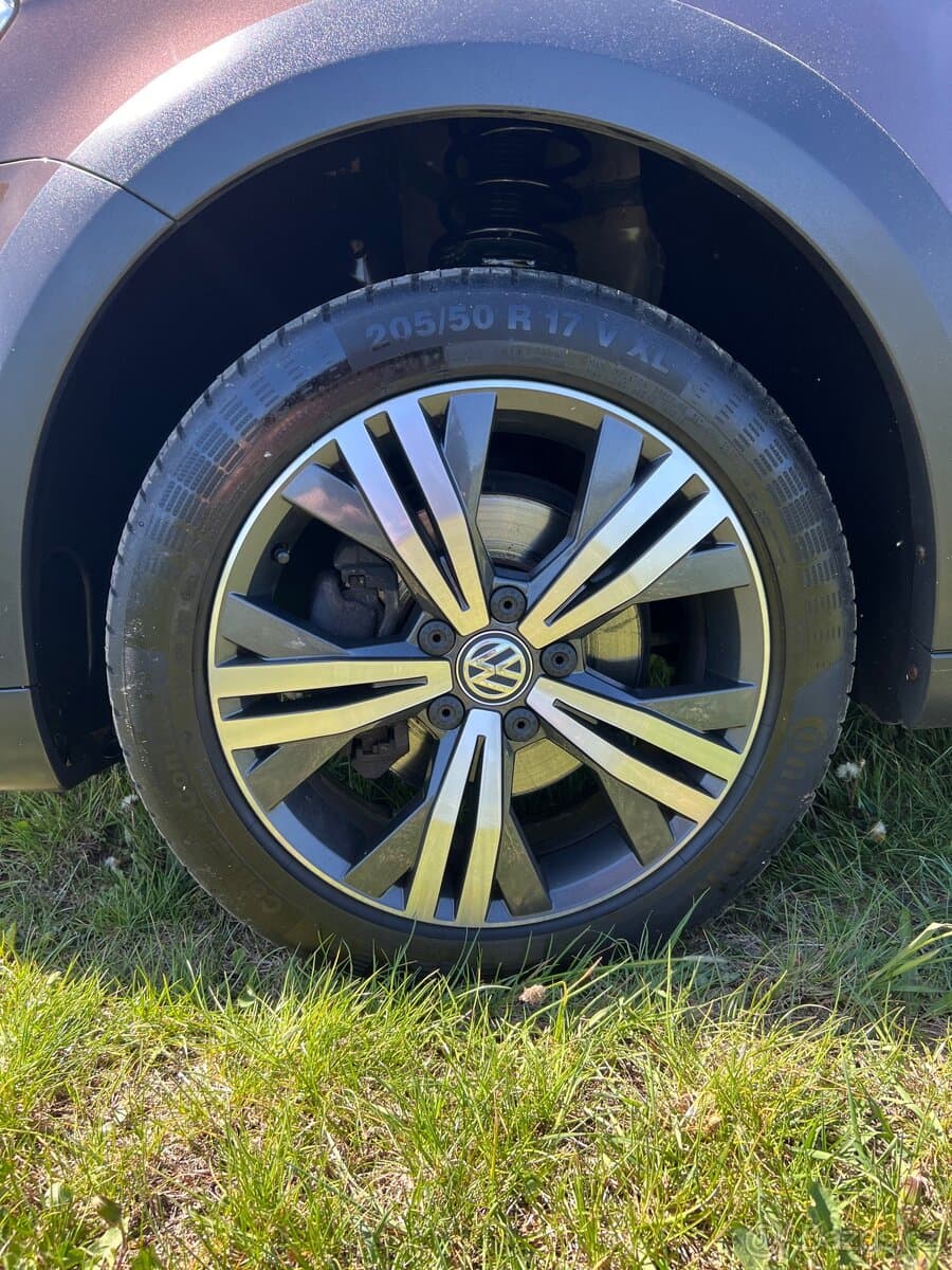 2018 Volkswagen CADDY - 9
