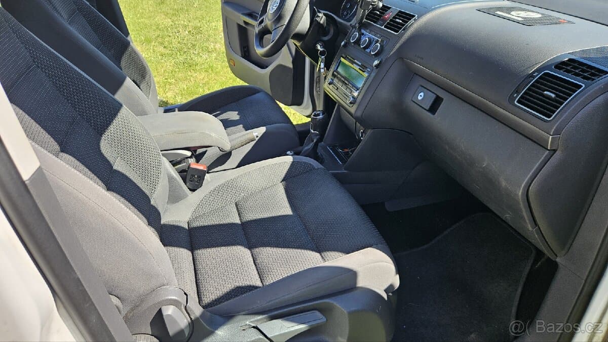 2012 Volkswagen TOURAN - 9