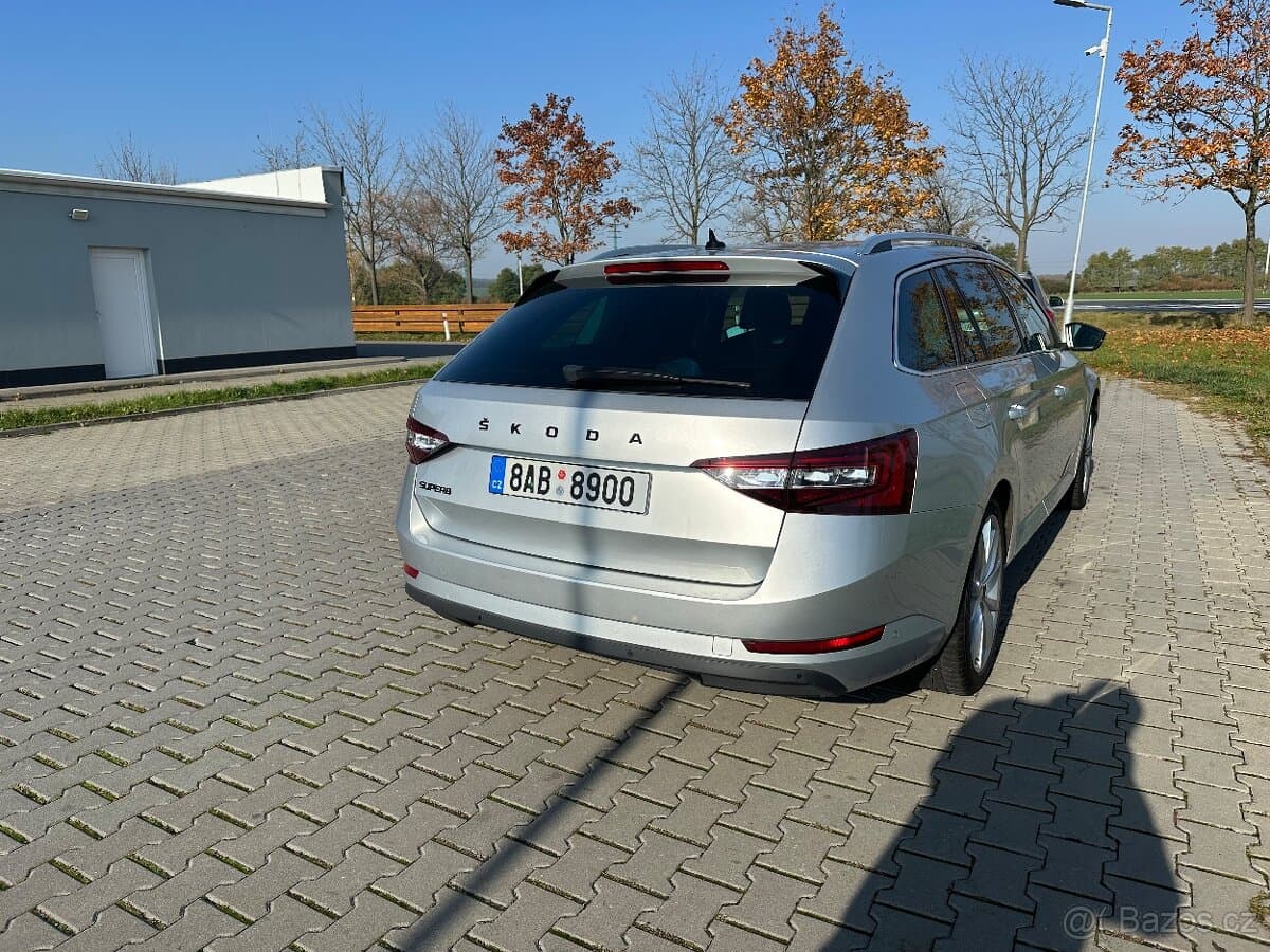 2017 Škoda SUPERB - 9