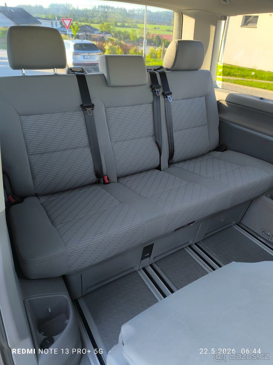 2015 Volkswagen MULTIVAN - 9