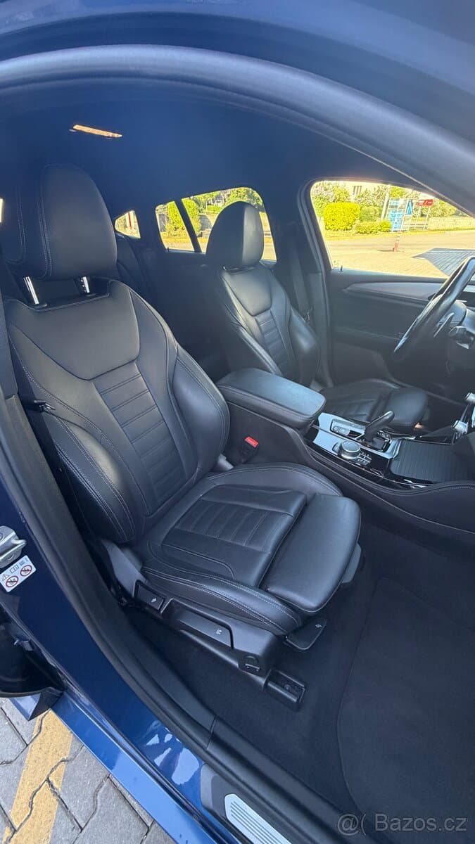 2021 BMW X4 - 9