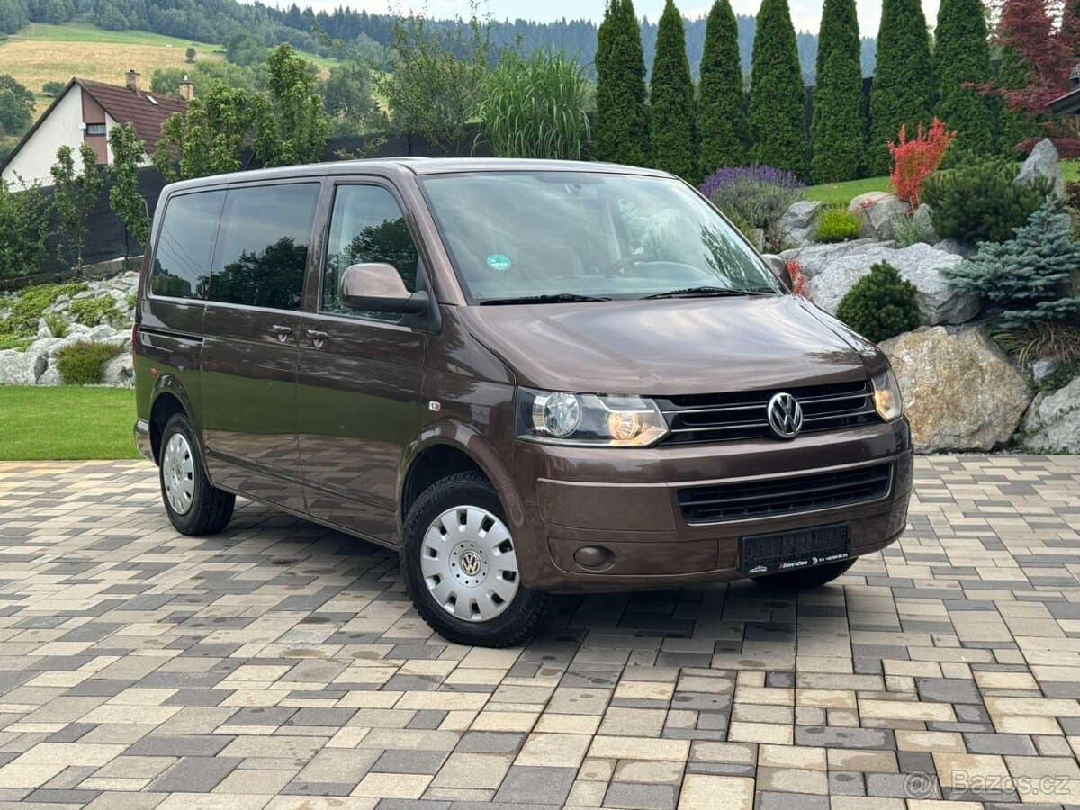 2010 Volkswagen CARAVELLE - 9