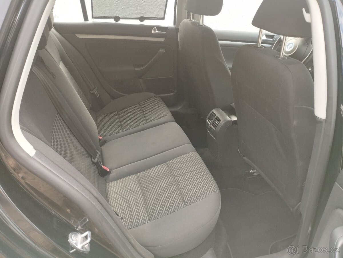 2011 Volkswagen GOLF - 9