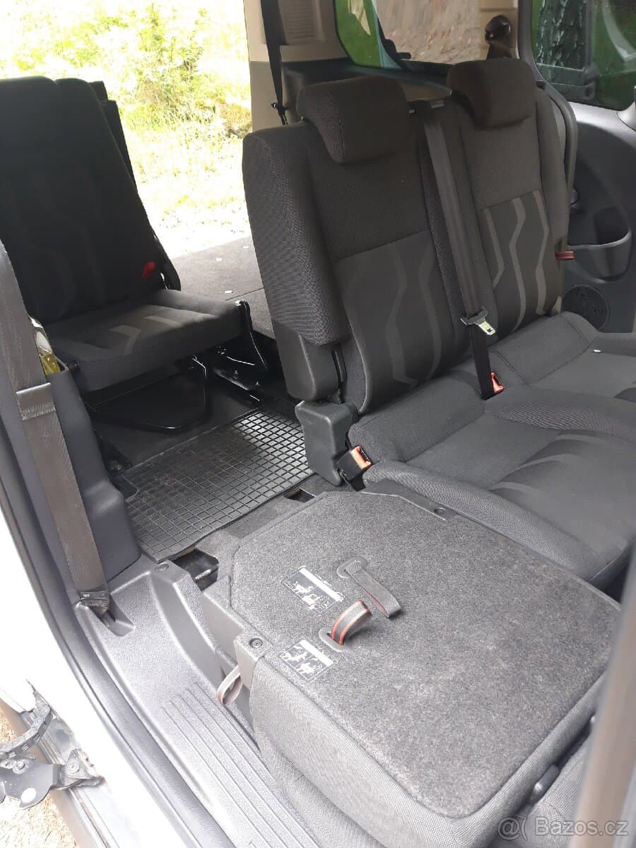 2017 Ford TOURNEO - 9