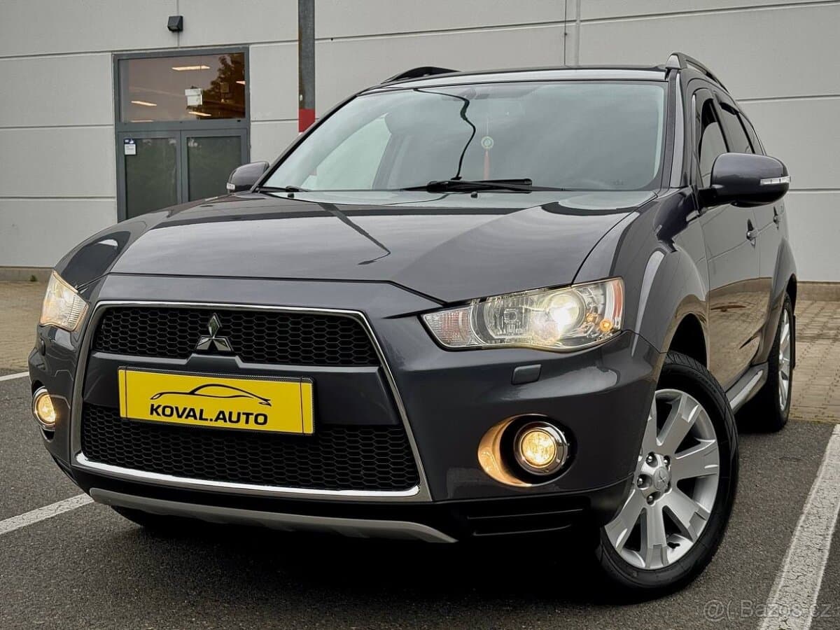 2011 Mitsubishi OUTLANDER - 9