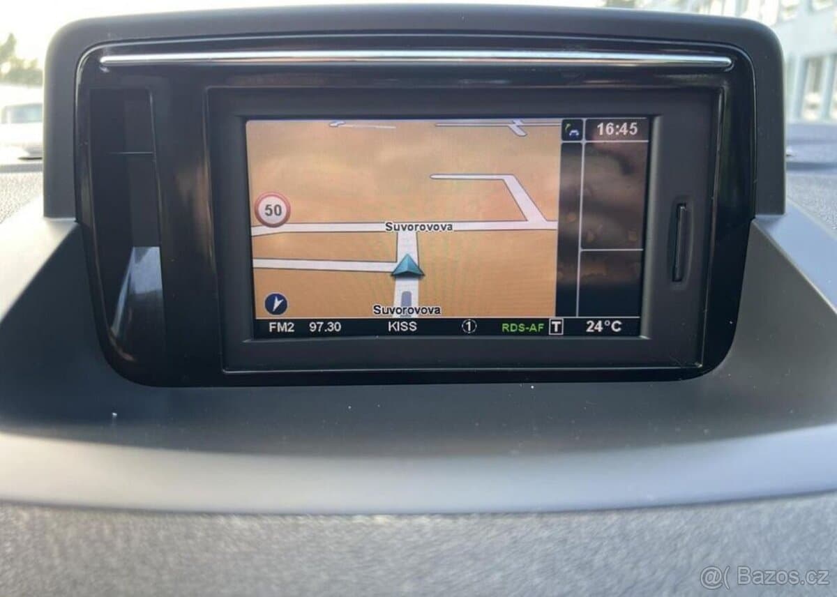 2013 Renault MEGANE - 9