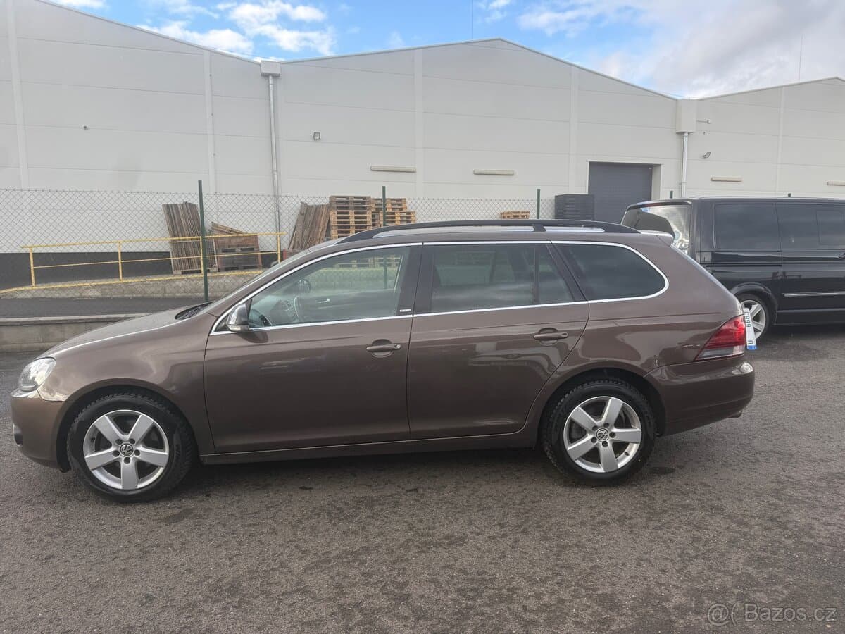 2012 Volkswagen GOLF - 9