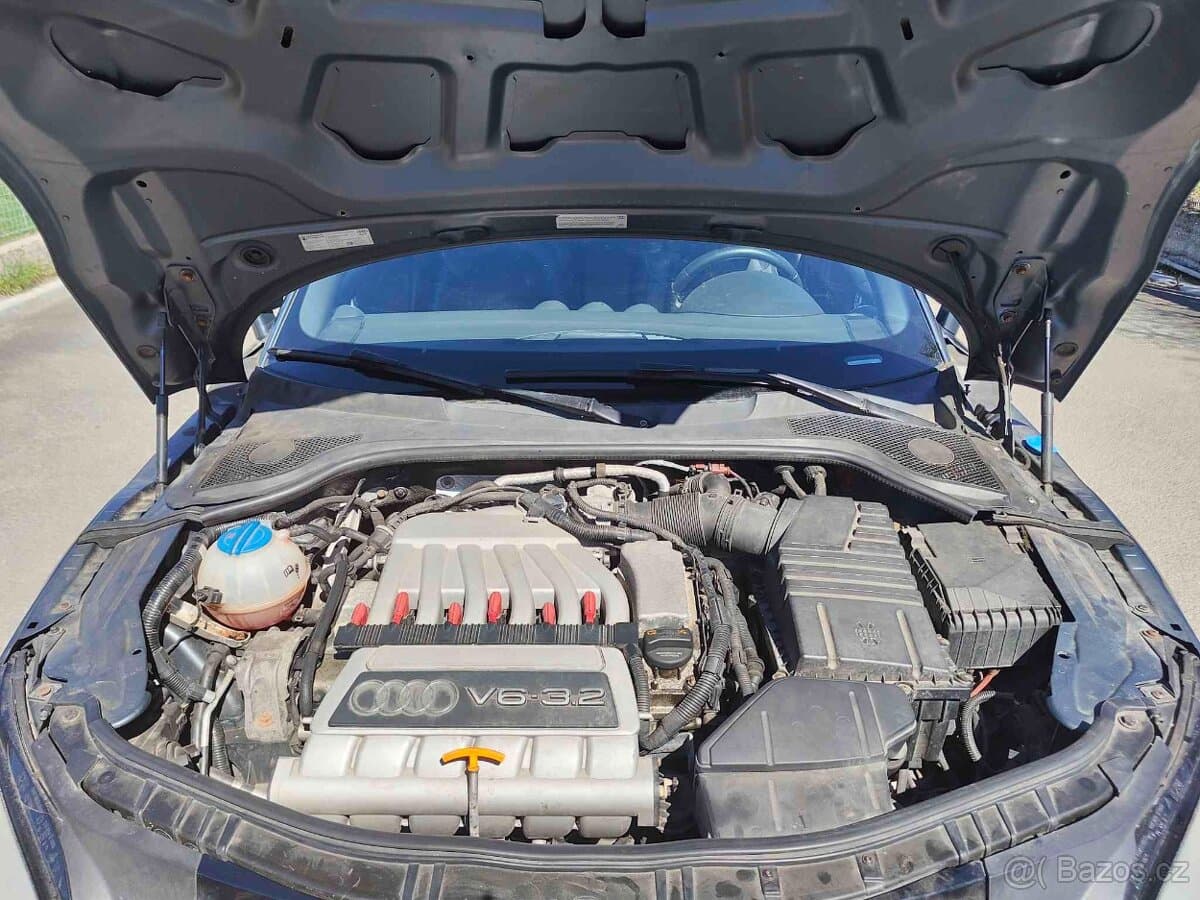 2008 Audi TT - 9