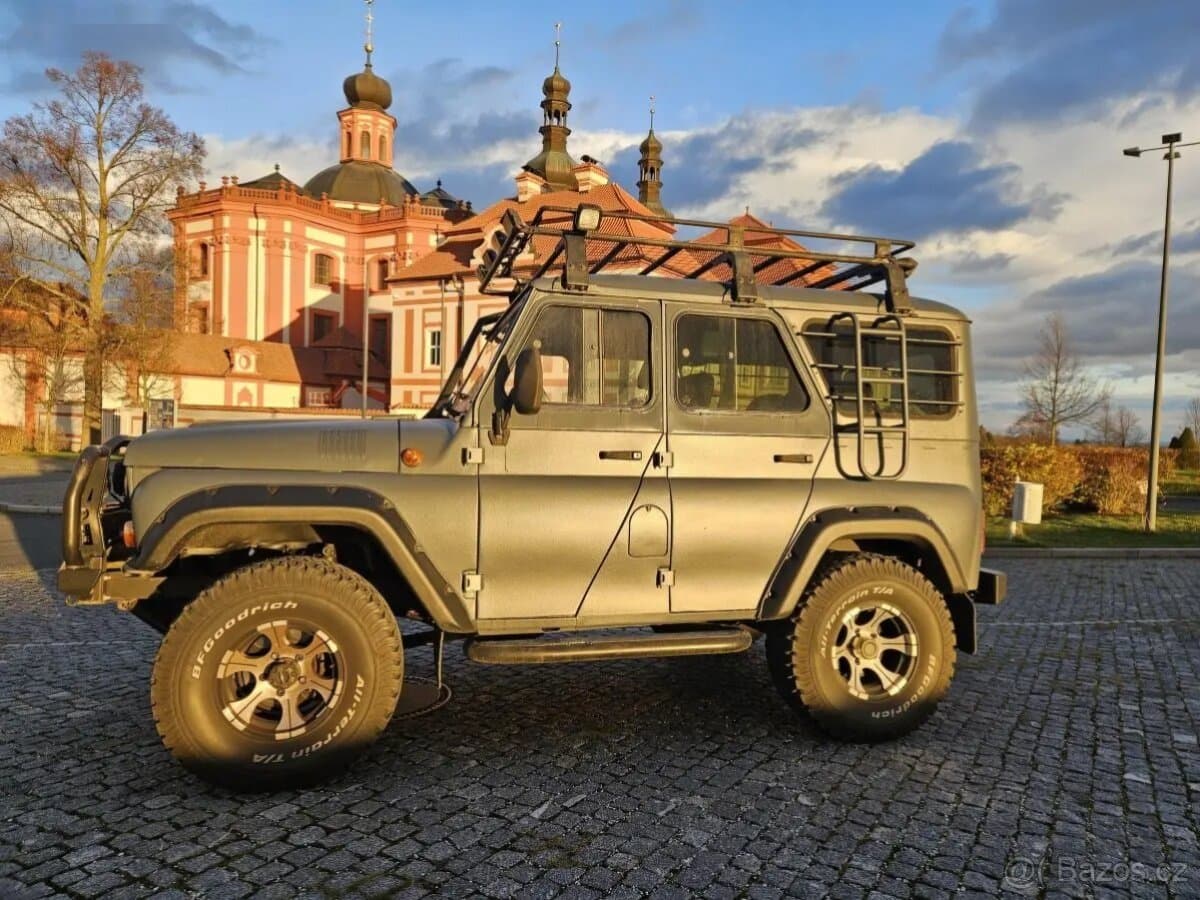 2016 UAZ HUNTER - 9