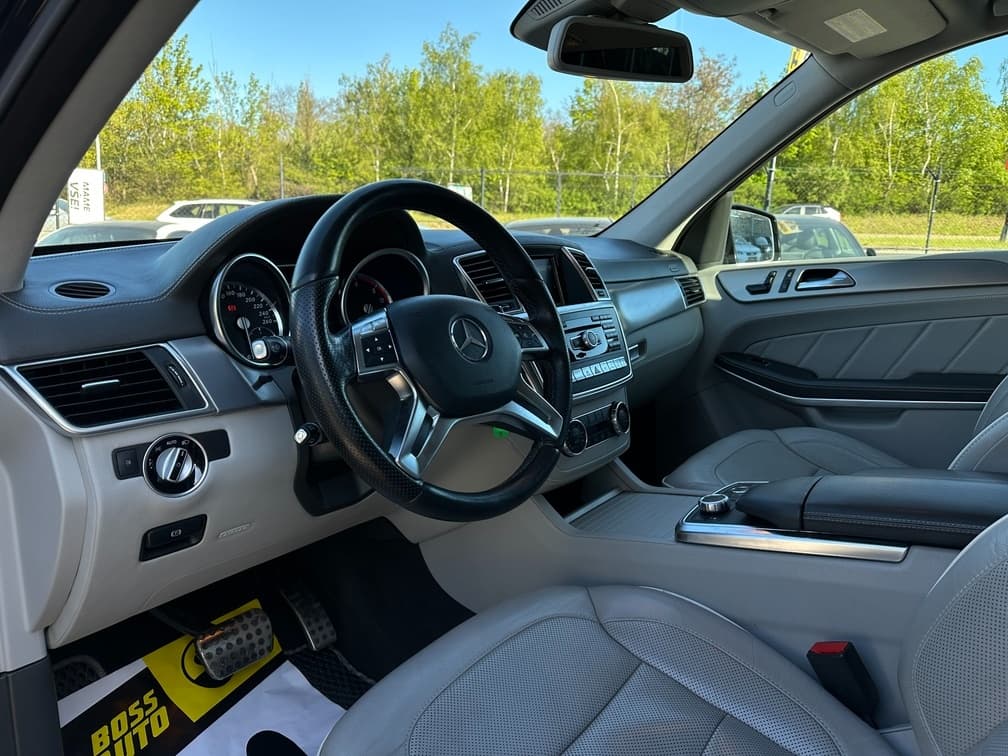 2013 Mercedes-Benz GL - 9