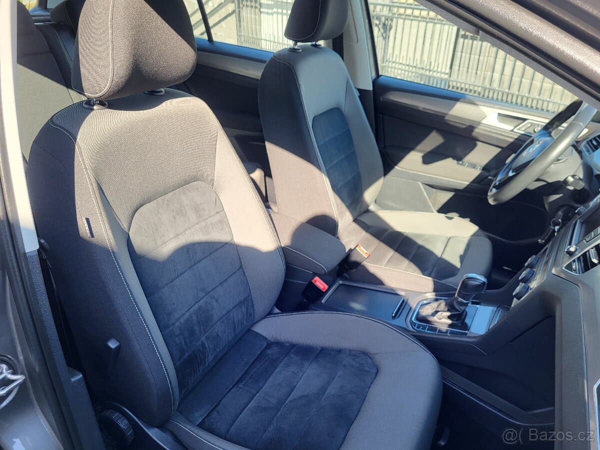 2016 Volkswagen GOLF - 9