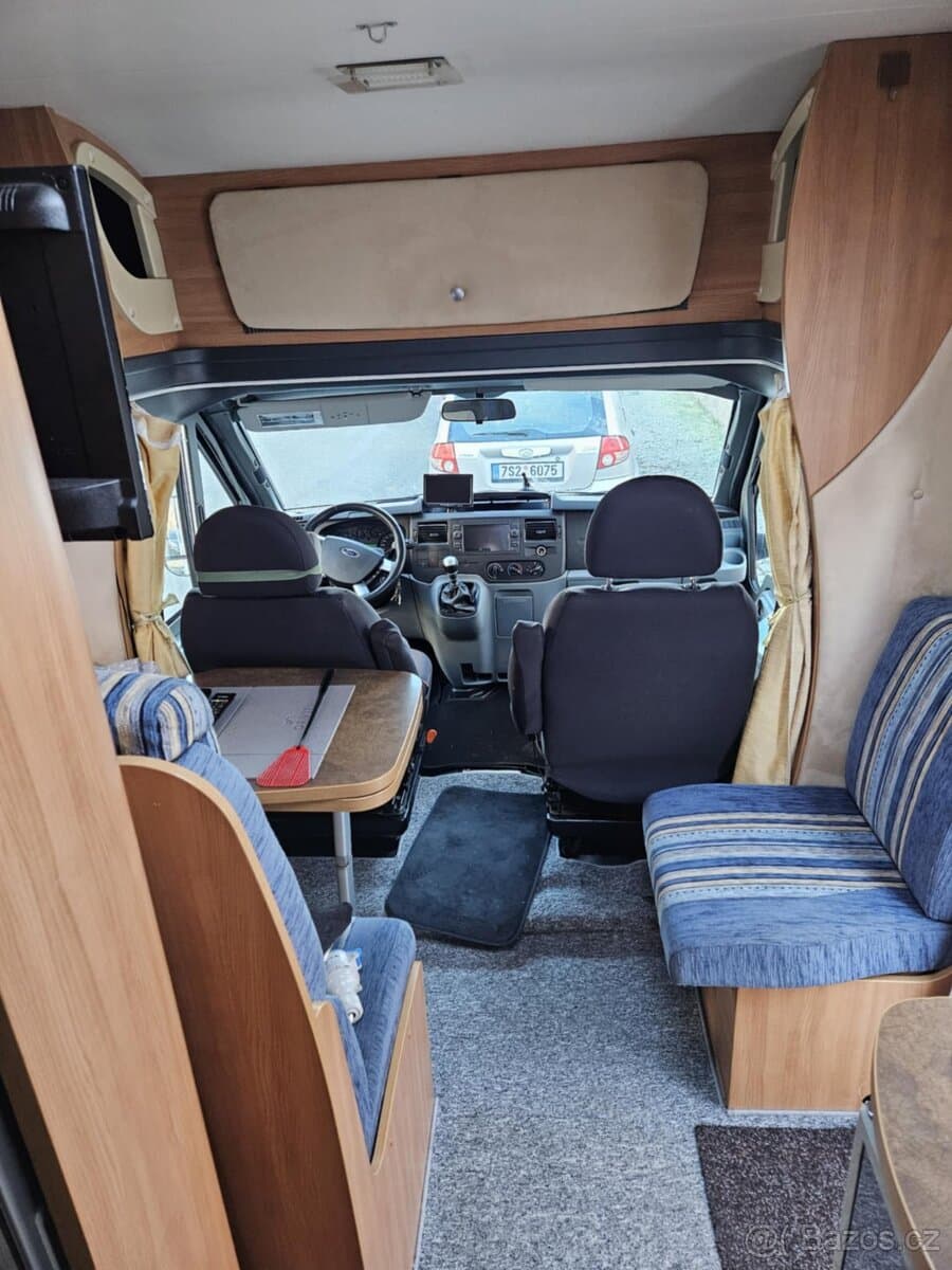 2010 Ford TRANSIT - 9