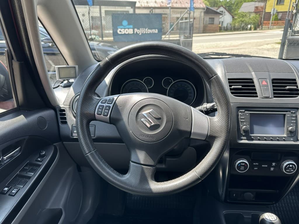 2011 Suzuki SX4 - 9