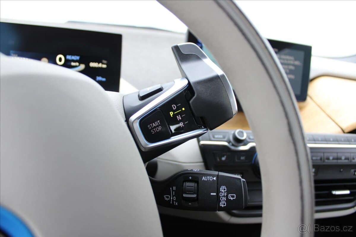2015 BMW i3 - 9