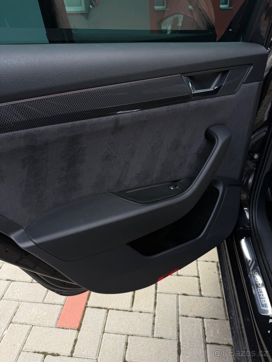 2019 Škoda SUPERB - 9